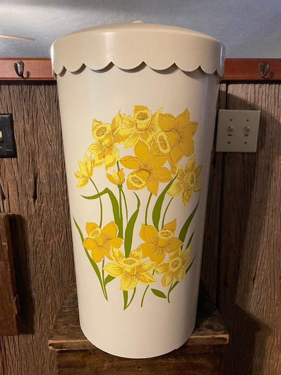 1960 Vintage Hard Plastic Bathroom Hamper Etsy