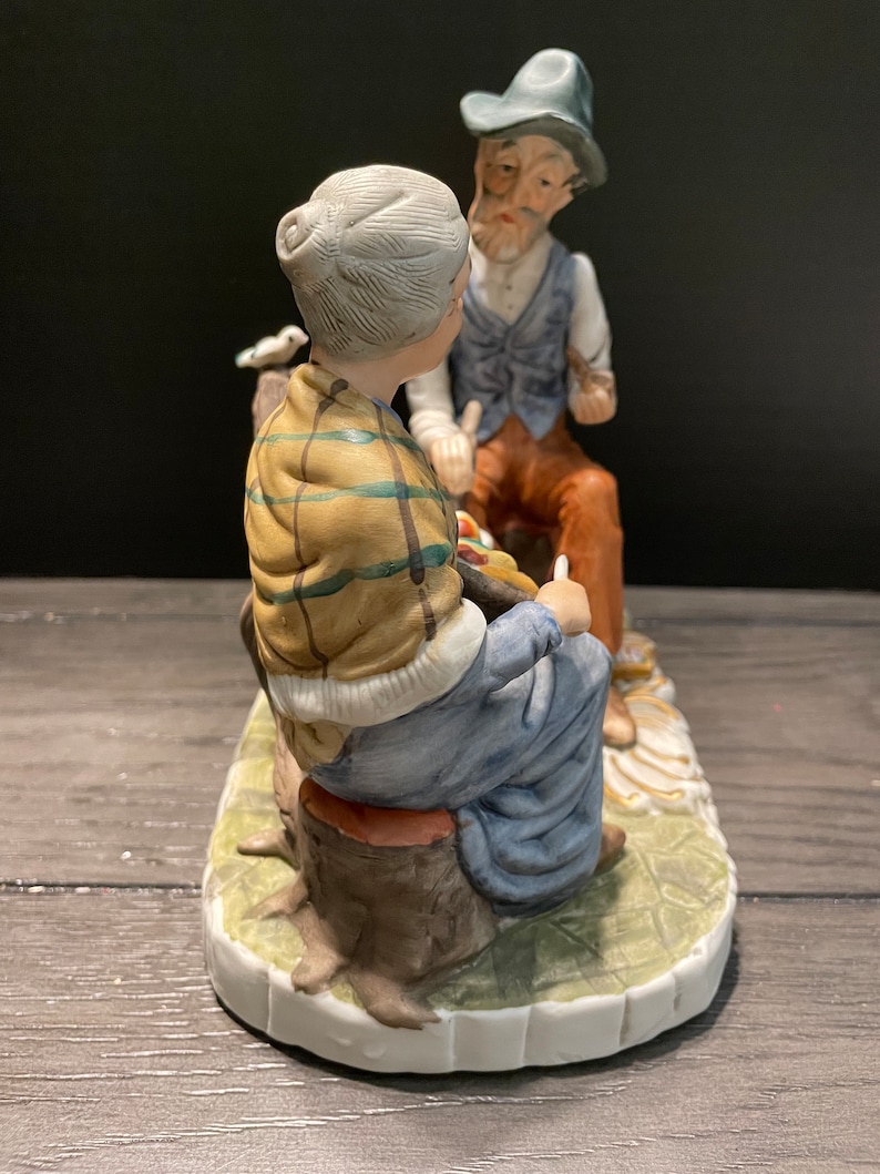 Vintage Man and Woman Statue - Etsy