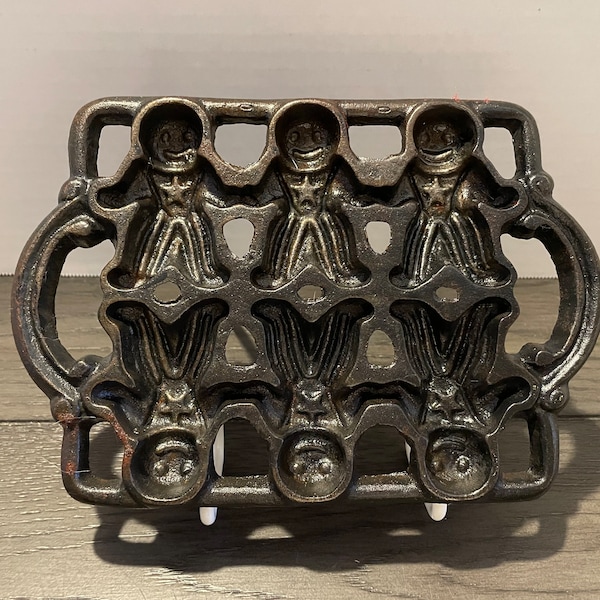 Cast Iron Gingerbread Mold Etsy
