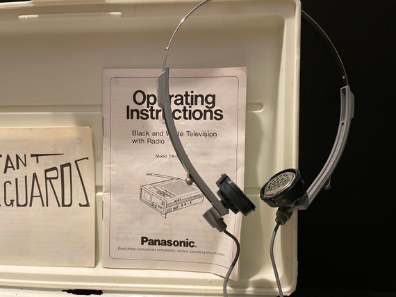 1984 Panasonic Travelvision TV/AM/FM Radio - Etsy