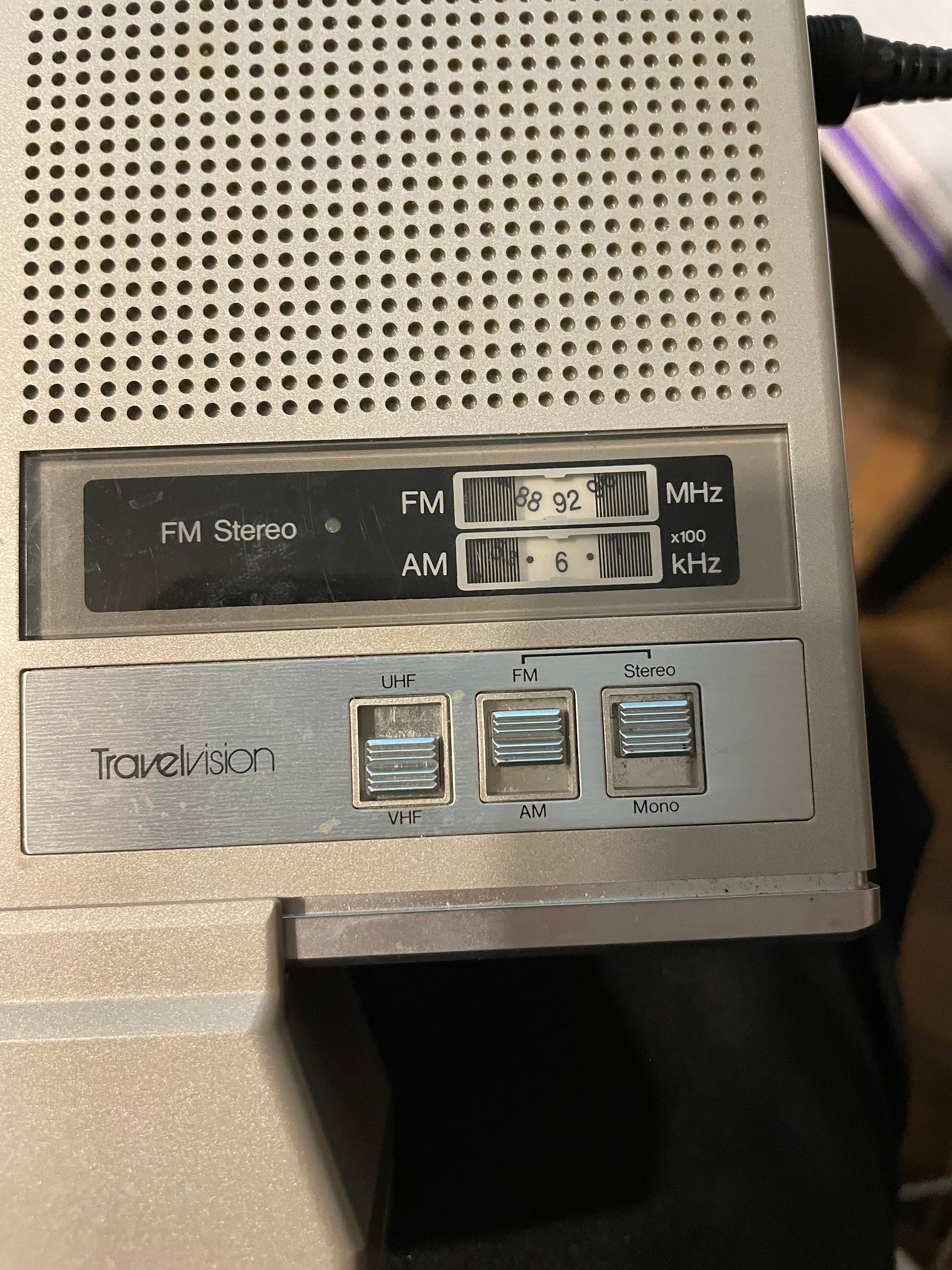 1984 Panasonic Travelvision TV/AM/FM Radio - Etsy
