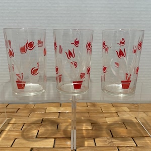 Vintage Swanky Swig Red Tulip Glasses