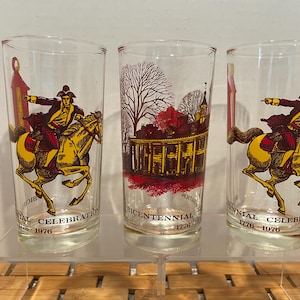1976 Bicentennial Celebration 1776-1976 Glasses