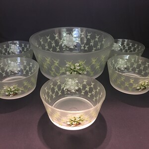Vintage Lily Frosted Bowl Set