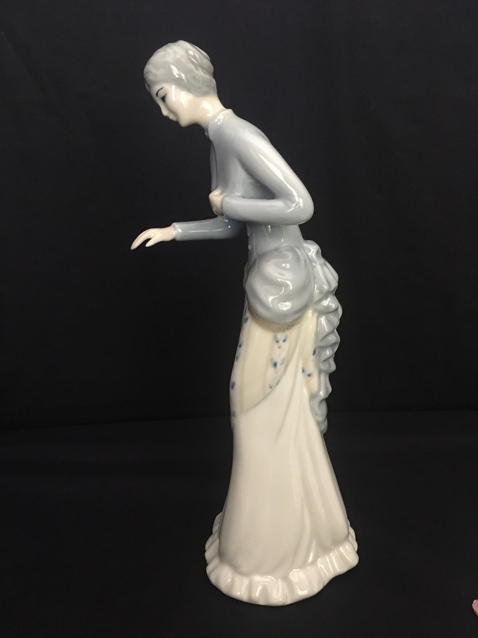Tengra Porcelain Woman Figurine Etsy UK