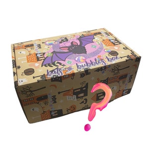 Spooky mystery box, Halloween mystery box, Halloween bath bombs, creepy cute, candle subscription, Halloween subscription, goth bath