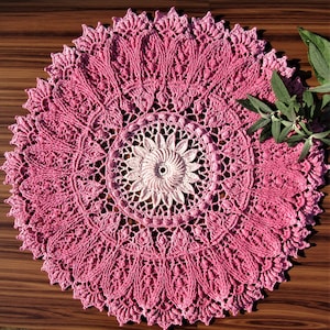 TABLE TOPPER  DRESSER Centerpiece  Doily Handmade Round Cotton &quot;Strawberry Summer&quot;