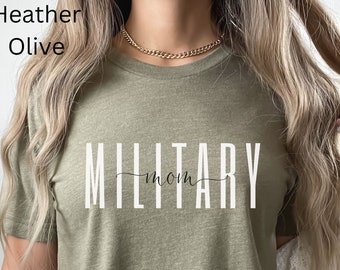 Camiseta para mamá militar/Regalo para mamá orgullosa de ser militar/Regalo para mamá/Regalo de despliegue/Graduación militar/Regalo navideño/Camiseta para mamá militar/Día de la Madre