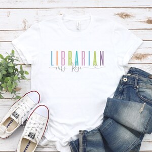 Personalized Librarian T-shirt, Customized Name Librarian Shirt, Elementary Librarian Shirt, Gift for Librarian, customized bookish shirt