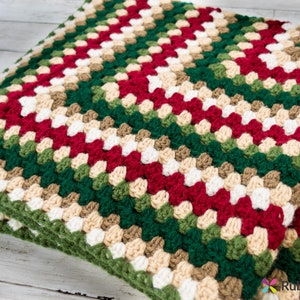 Classic Christmas Infinity Oma Quadrat