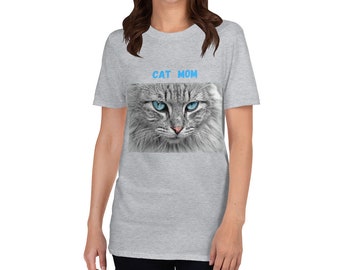 Mom Cat Short-Sleeve Unisex T-Shirt Mother's Day Gift Mom Grandmother Gift TShirt Cat Mom Gift Cute Cat Shirt Tee Shirt for Cat Lovers Gift