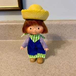 1980&#39;s Huckleberry Pie Strawberry Shortcake Friend American Greetings