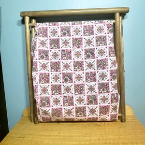 Vintage Wood Floral Knitting Basket Sewing Cloth Bag Fabric Pink Pattern