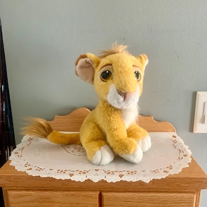 Vintage Disney The Lion King Simba 1990&#39;s Plush Animal Toy