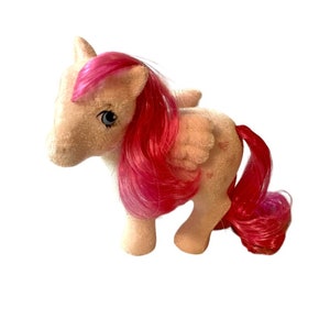 1980&#39;s My Little Pony Pegasus G1 So Soft Heart Throb