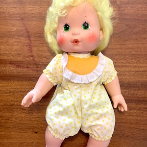 1980&#39;s Strawberry Shortcake Blow Kiss Baby Lemon Meringue Vintage Large Doll