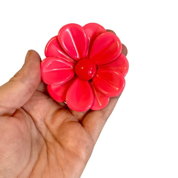 Vintage Bright Pink Mod Flower Enamel Brooch 1960's