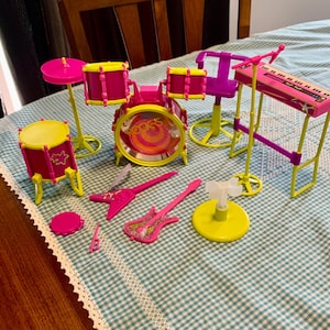 1986 Barbie en de Rockers Live Concert Instruments-drumset en toetsenbord van Mattel