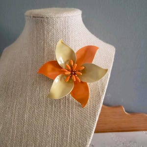 Vintage Orange Enamel Metal Flower Brooch 1960&#39;s
