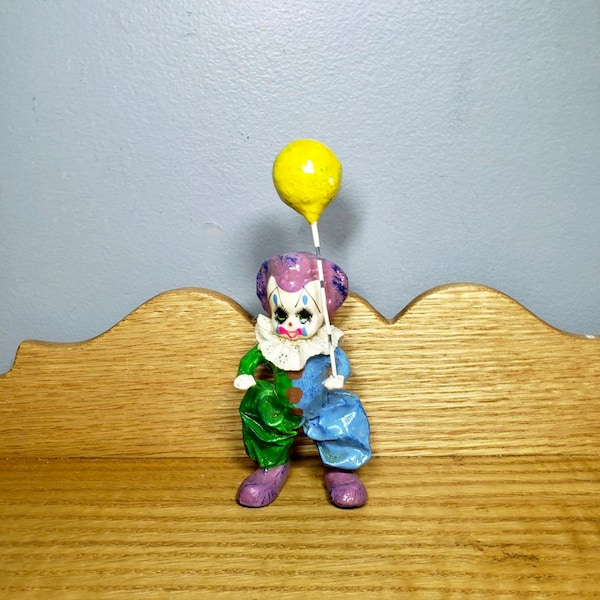 Clown en papier mâché avec ballon nommé Smiles fabriqué au Mexique Figurine