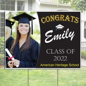 Senior GRADUATION YARD SIGN 2022 Graduation gift for her Class of 2022 High School Graduate sign College Graduation sign gift for graduate