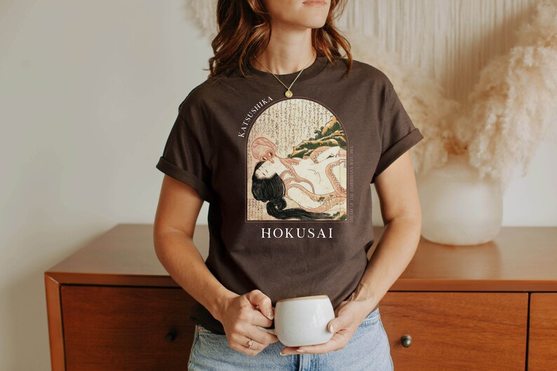 Hokusai Dream Fishermans Wife Japanese T-shirt Ukiyo-e Woodblock Art Japan Kanji Calligraphy Tee Tshirt Great Wave Kanagawa Shunga - HKS 4.1 image 4
