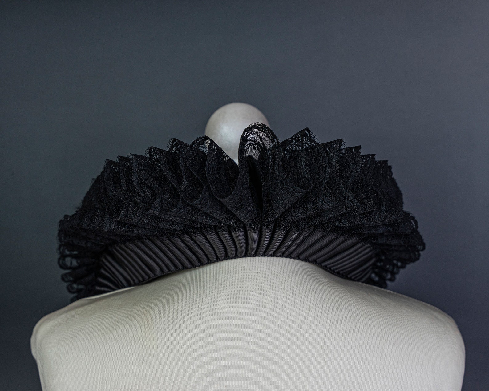 Elizabethan Neck Lace Collar - Black Ruff - Historical Tudor Ruffled ...
