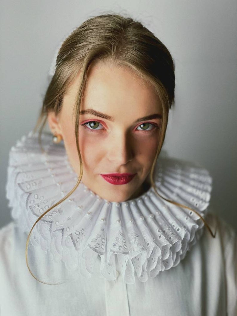 Renaissance White Lace Collar - Pearl Ruff - Historical Tudor Ruffled ...