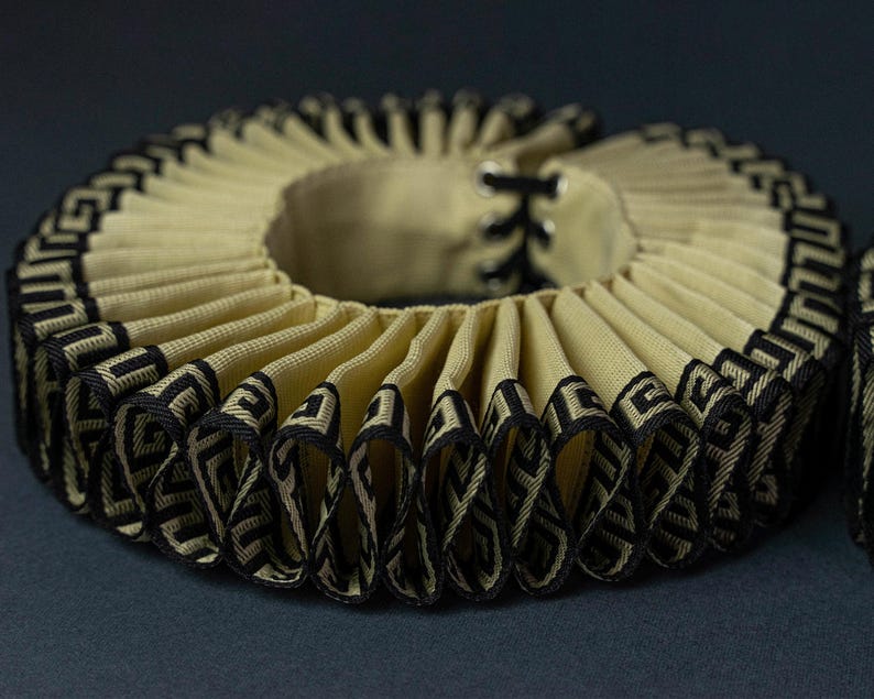 Black Ruff - Gold Ruff - Elizabethan Lace Collar - Costume Historical ...