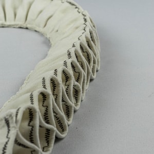 Embroidered White Ruff in Soft Fabric – Elizabethan Collar - Vintage ...