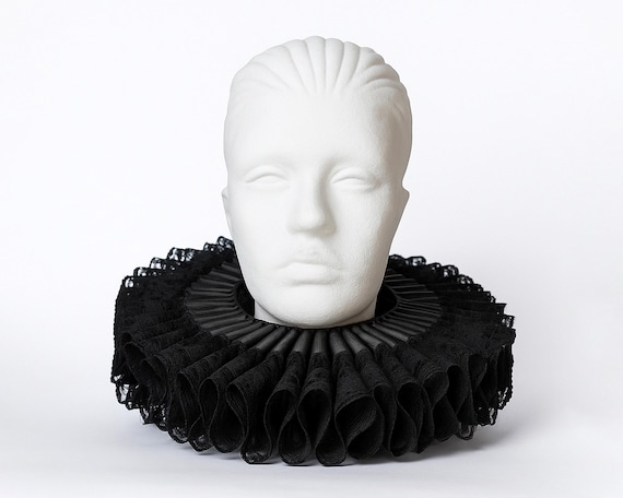 Elizabethan Neck Lace Collar - Black ruff - Historical Tudor ruffled gorguera- Renaissance fraise - Barocco ruff