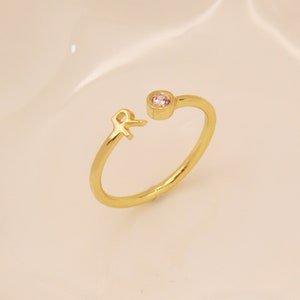 Anillo de piedra de nacimiento inicial personalizado, anillo de piedra de nacimiento delicado, anillo de apilamiento personalizado, anillo de letra ajustable, anillo de mamá nueva, regalos de cumpleaños