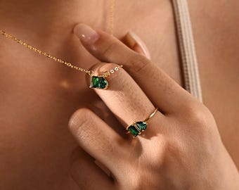 Toi et Moi Ring Two Stone Ring, Unique Family Birthstone Ring, Emerald And Pear Cut Ring, Perfect Couples Gift, Christmas Gift