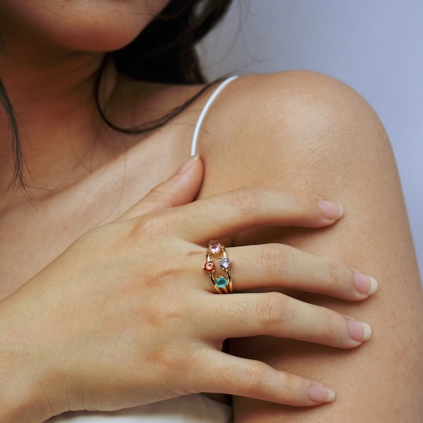 Multi Stein Ring, Familien Geburtsstein Ringe, Gold Personalisierter Zierlicher Ring, Muttertagsgeschenk, Geburtsstein Schmuck, Personalisierter Schmuck