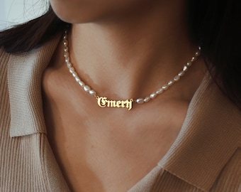 Gepersonaliseerde parel naam ketting, gotische naam parel ketting, aangepaste naam sieraden, parel ketting voor moeder, gepersonaliseerde cadeau voor haar