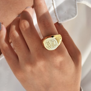 Gold Signet Ring, Personalized Signet Ring, Sterling Silver Signet Ring, Signet Monogram Ring, Initial Signet Ring, Engraved Letter Ring