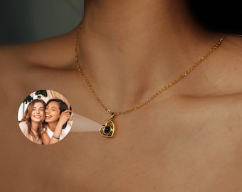 Love Heart Projection Necklace, Projection Photo Necklace, Photo Necklace, Custom Memorial Photo Pendant, Best Friend Gift, Mom Necklace