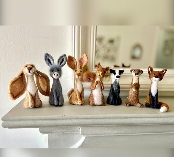 Woodland Creatures, Character Needle Felted Animal, Miniature Collectibles, Handcrafted Figurines, Unique Ornament.