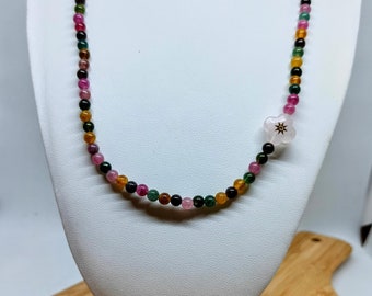 Collier en perles Le NORA