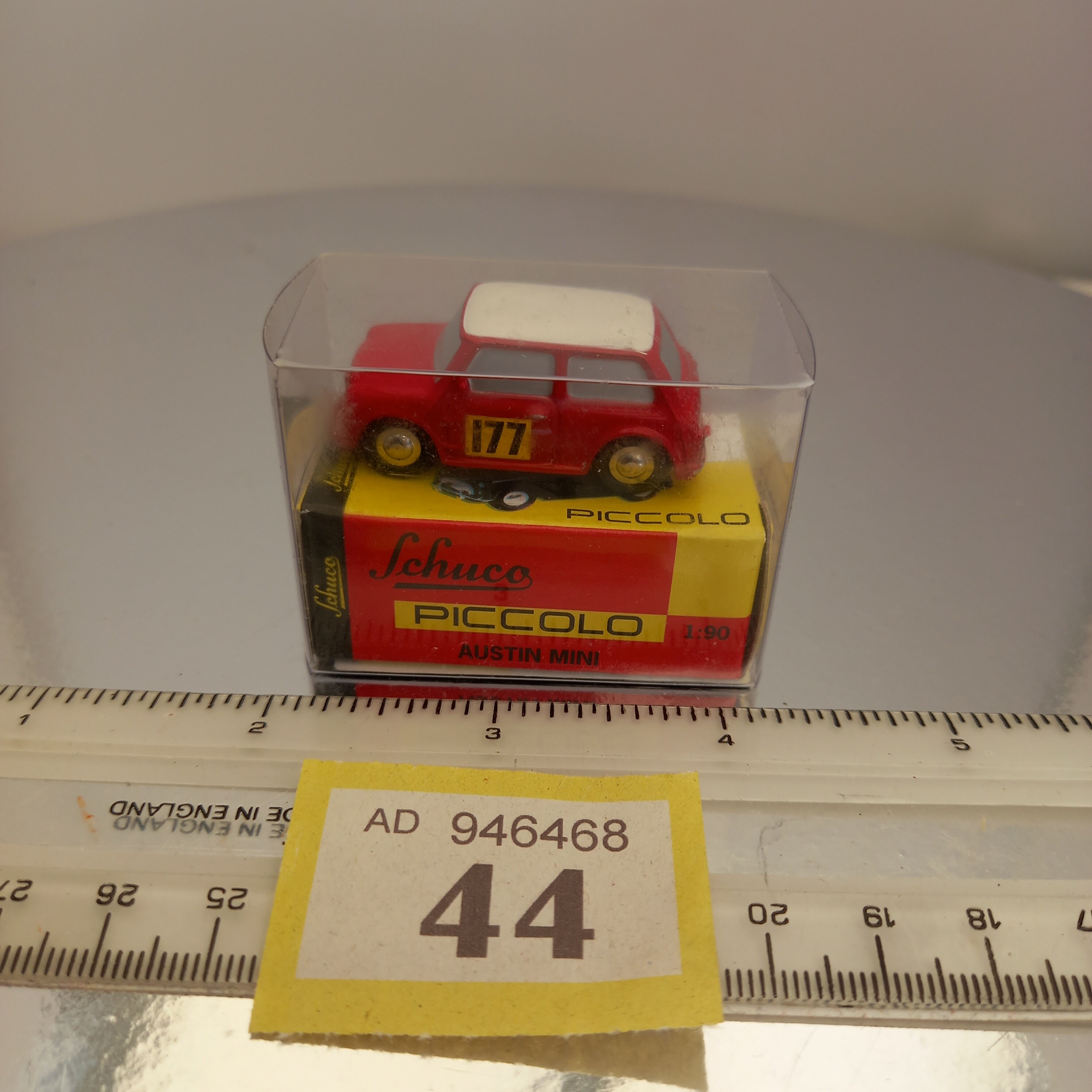Schuco Piccolo 01331 Austin Mini Red Racing Number 177 1:90 Scale