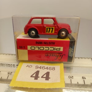 Schuco Piccolo 01331 Austin Mini Red racing number 177  1:90 Scale as photos