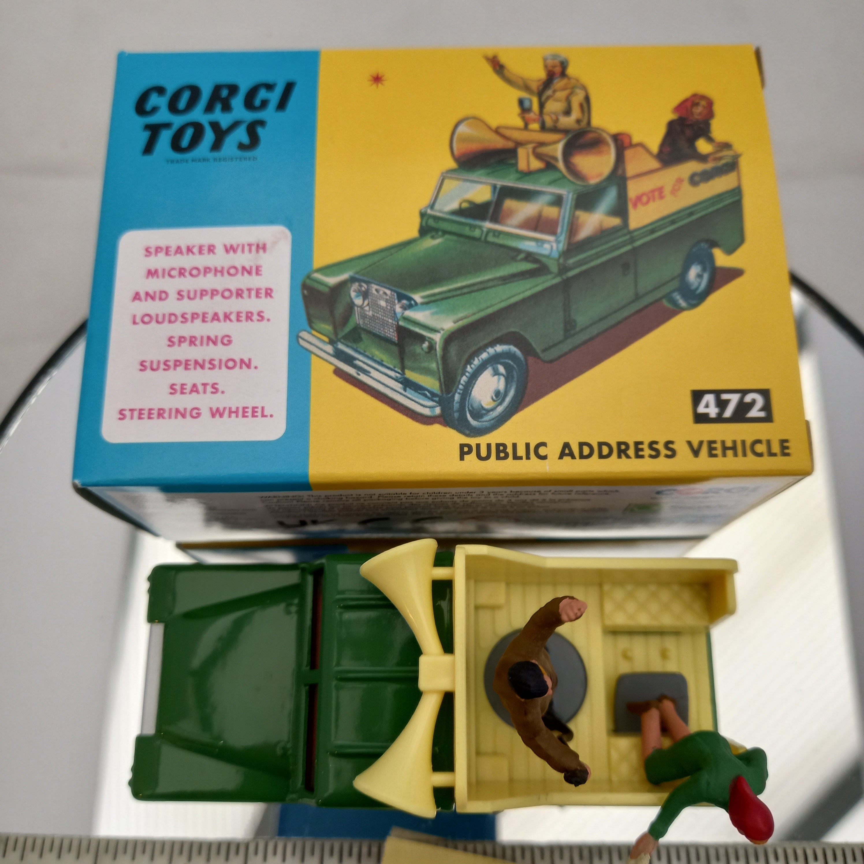 Land-Rover Public Address Vehicle (472) – Corgi Model Club USA