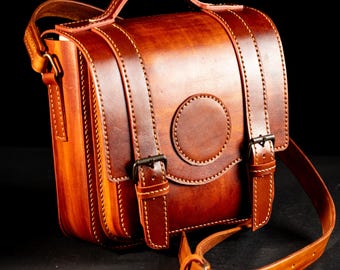 Bonnie Leather Satchel, Hand-Dyed Italian Vegetable-Tanned Leather Bag, Handmade Crossbody Bag, Cognac Shoulder Bag