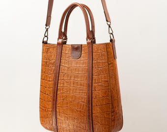 Bolso tote Isabella de piel con relieve de cocodrilo, bolso estructurado hecho a mano, bolso de hombro con asa superior, regalo llamativo para ella.