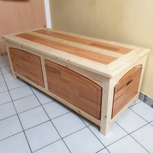 Large chest made of wood - blueprint to build yourself!