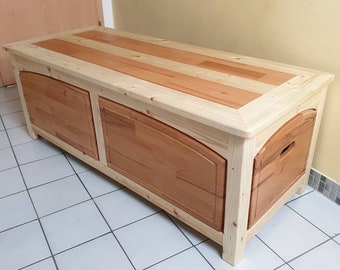 Large chest made of wood - blueprint to build yourself!