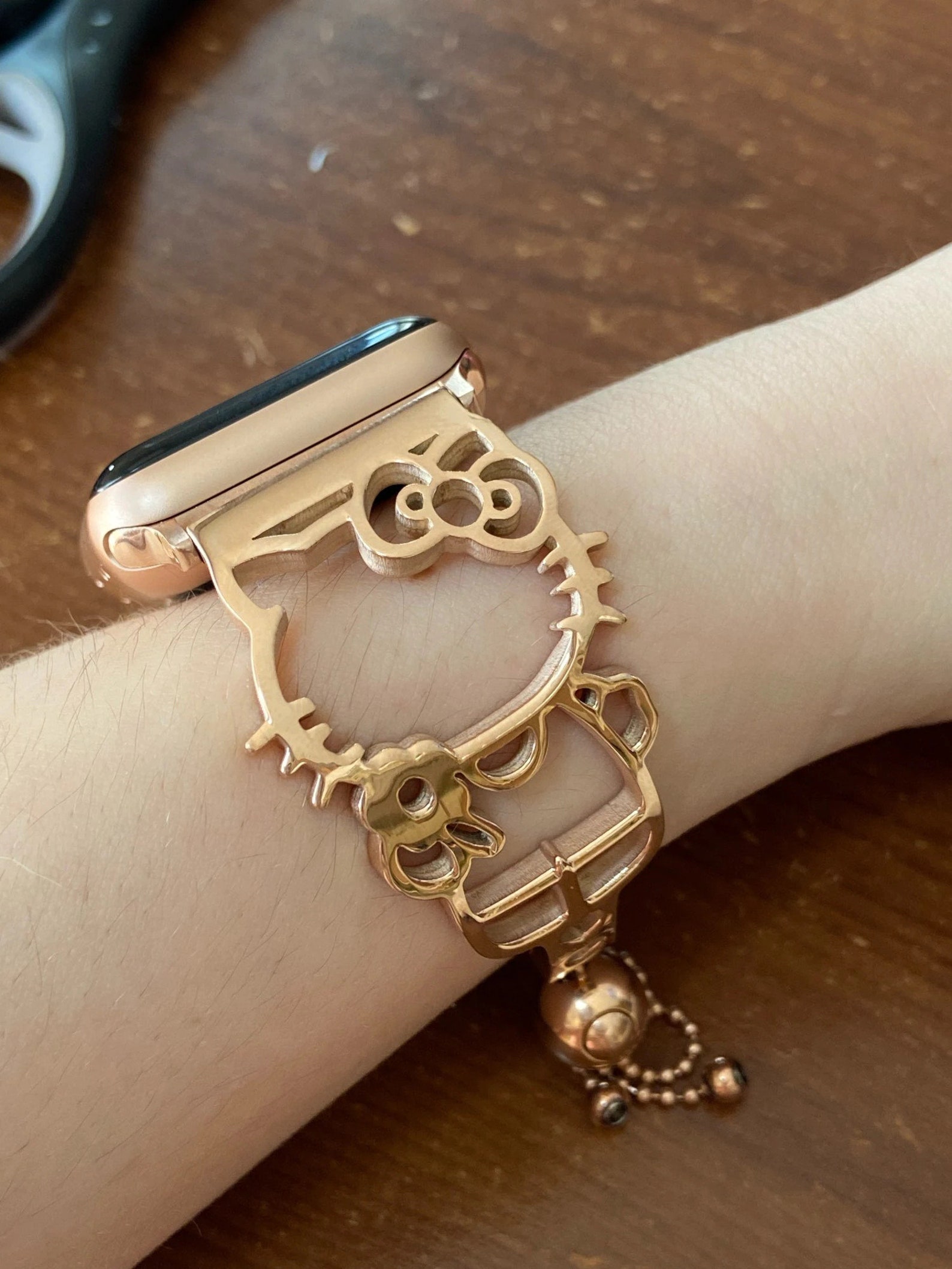 LIMITED EDITION Hello'kitty-inspired Apple Watch Designer | Etsy