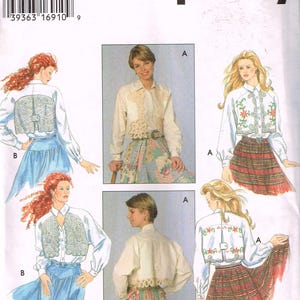 Op de afbeelding: Simplicity naaipatroon 9653 met verschillende blouse-ontwerpen met borduursels en kanten details. Het patroon bevat maten 12, 14 en 16. De afbeelding toont diverse blouse stijlen met lange mouwen en decoratieve elementen.