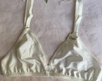 Sujetador suave blanco Vintage Duo de Belcor - 36B - ajuste minimalista y natural