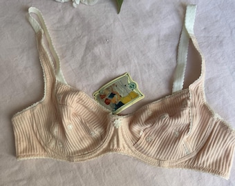 Sujetador vintage Caramba talla 36B 95B. Bordado floral rosa. 100% algodón. Lencería retro. Hecho en España.